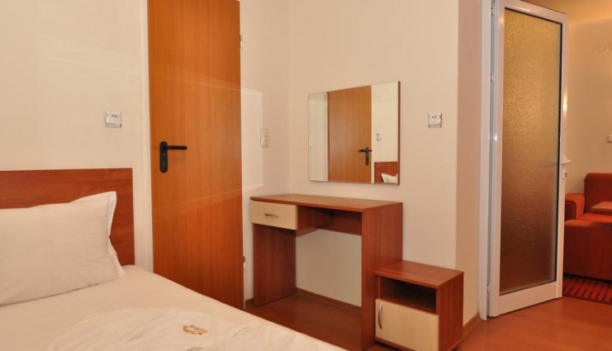 RAINBOW_2_HOTEL_SUNNY_BEACH_BULGARIA_AIR_TOUR_TRAVEL